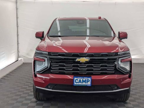 New 2026 Chevrolet Suburban High Country image 9