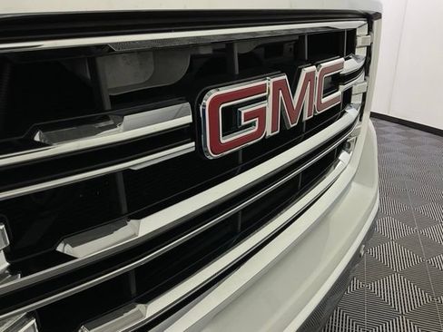 Used 2016 GMC Sierra 1500 SLT w/ SLT Premium Package AWD/4WD image 11