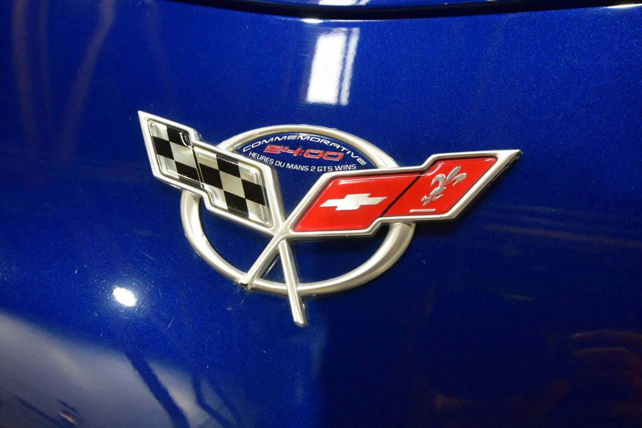Used 2004 Chevrolet Corvette Z06 w/ Z06 Preferred Equipment Group RWD image 5