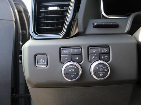 Used 2025 GMC Sierra 1500 AT4 w/ AT4 Premium Package image 14