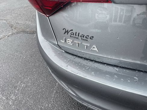 Certified 2024 Volkswagen Jetta Sport FWD image 6