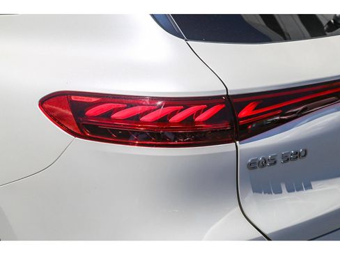 Used 2023 Mercedes-Benz EQS 580 4MATIC SUV image 8
