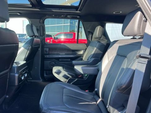 Used 2019 Ford Expedition Limited w/ Special Edition Package AWD/4WD image 16