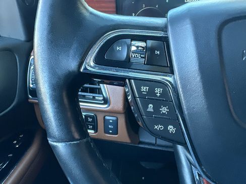 Used 2023 Lincoln Navigator L Reserve image 19