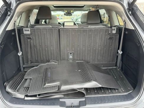 Used 2024 Toyota Highlander Platinum AWD/4WD image 44