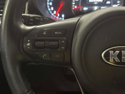 Used 2018 Kia Sorento EX w/ EX Advanced Touring Package image 16