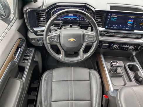 Used 2024 Chevrolet Silverado 1500 High Country w/ High Country Premium Package AWD/4WD image 16