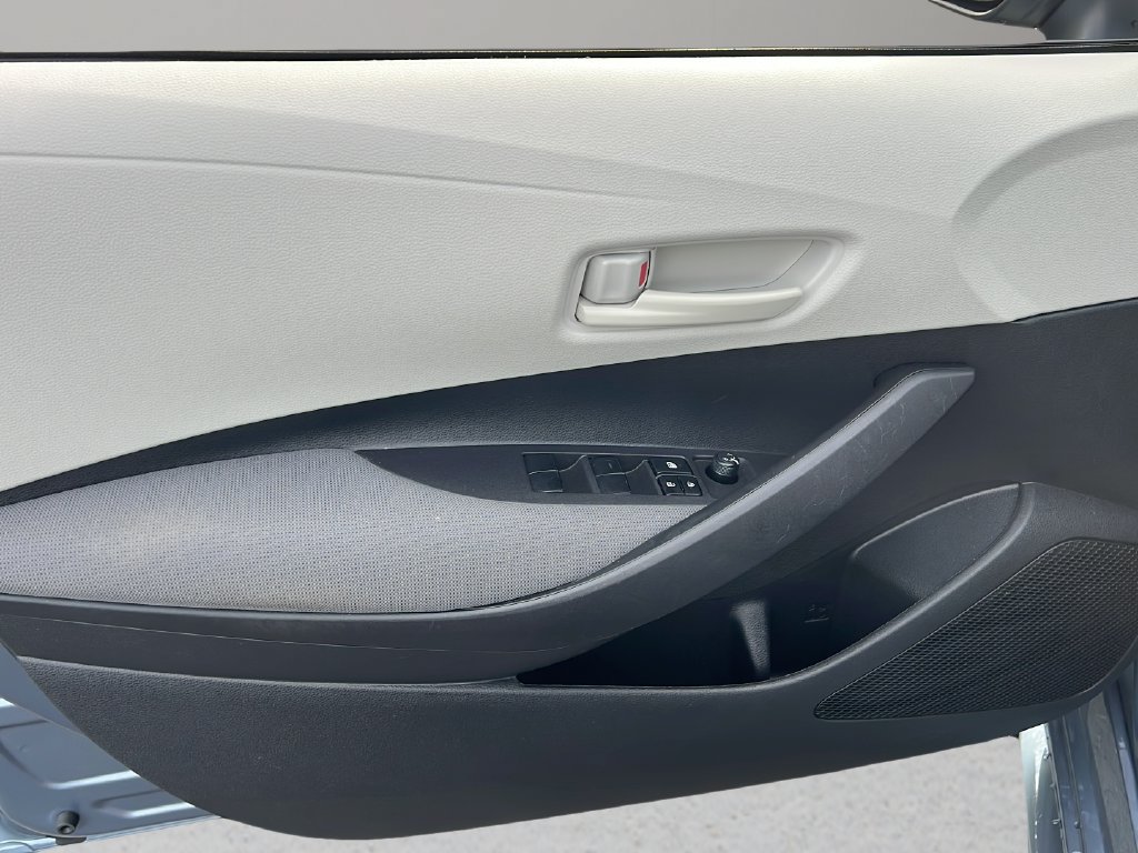 Certified 2024 Toyota Corolla LE FWD image 9