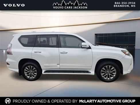 Used 2015 Lexus GX 460 Luxury image 3