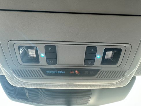 Used 2024 Ford Explorer XLT w/ Equipment Group 202A AWD/4WD image 30