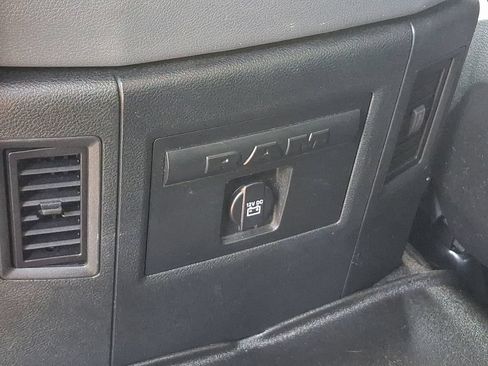 Used 2017 RAM 1500 Big Horn AWD/4WD image 11