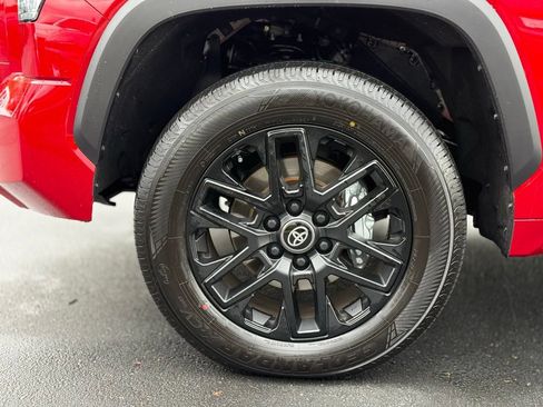Certified 2026 Toyota Tundra Limited AWD/4WD image 9