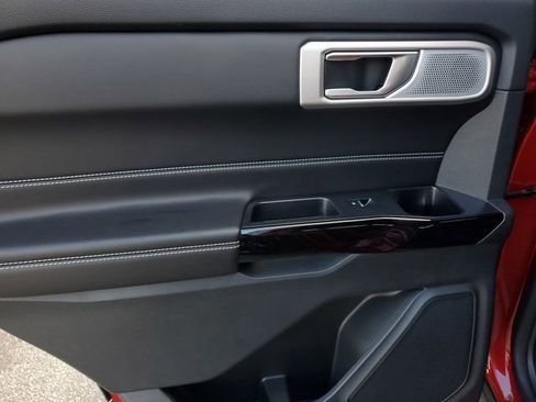 Used 2023 Ford Explorer ST w/ Equipment Group 401A image 18