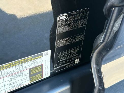 Used 2023 Land Rover Defender 110 SE AWD/4WD image 37