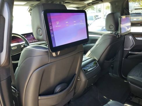 Used 2025 Cadillac Escalade Sport Platinum AWD/4WD image 14