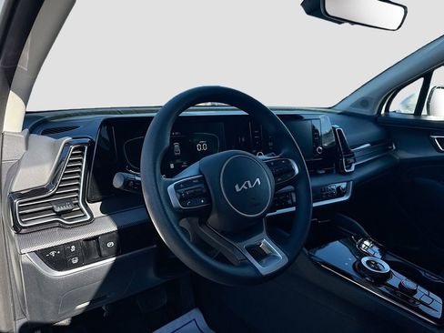 Certified 2025 Kia Sportage LX image 12