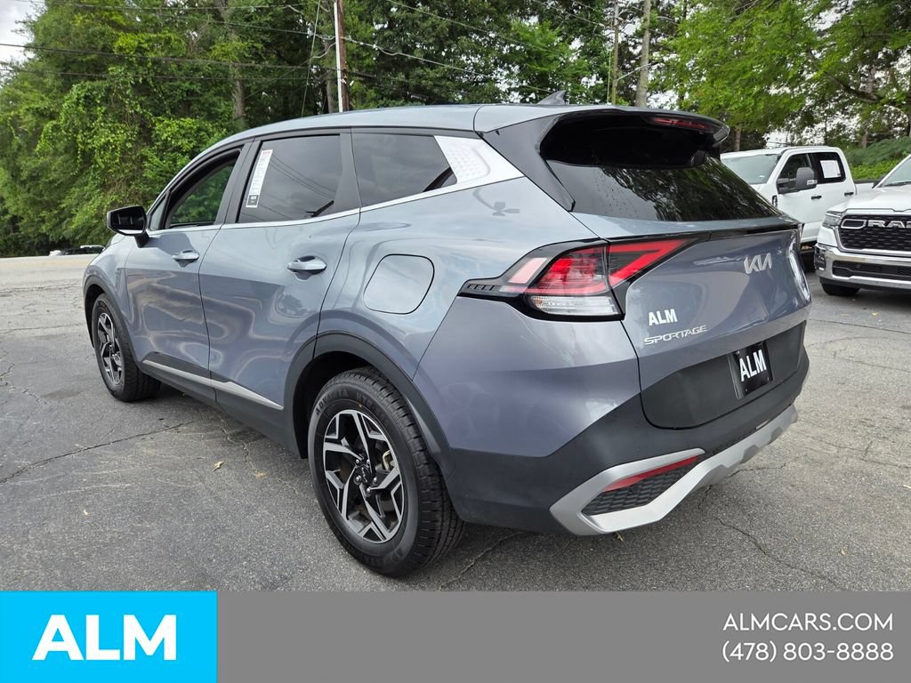 Used 2025 Kia Sportage LX FWD image 8