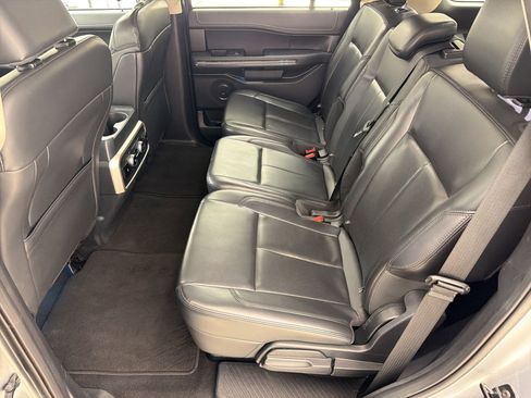 Used 2024 Ford Expedition XLT AWD/4WD image 15