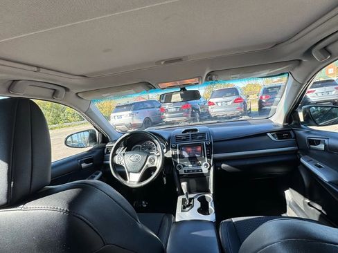 Used 2013 Toyota Camry SE image 14