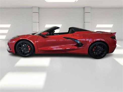 Used 2023 Chevrolet Corvette Stingray Premium Conv w/ Z51 Performance Package image 2