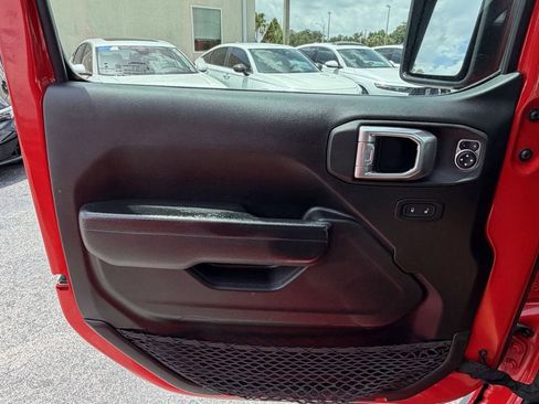 Used 2022 Jeep Gladiator Sport AWD/4WD image 21