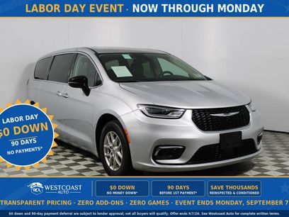Used 2024 Chrysler Pacifica Touring-L
