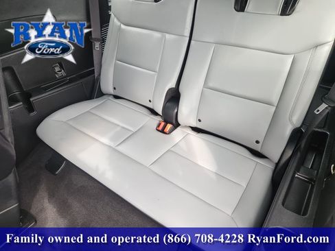 Used 2021 Ford Explorer XLT w/ Equipment Group 202A image 22