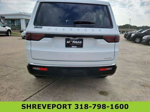 Used 2024 Jeep Wagoneer Series II RWD image 32