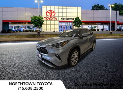 Used 2020 Toyota Highlander Platinum image 15
