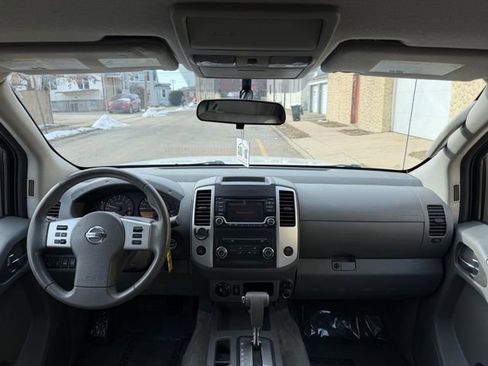 Used 2018 Nissan Frontier SV image 33