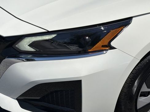 Certified 2025 Nissan Altima 2.5 S FWD image 10
