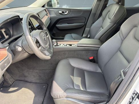 Certified 2023 Volvo XC60 B5 Plus w/ Climate Package AWD/4WD image 5