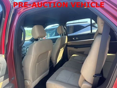 Used 2017 Ford Explorer FWD image 8