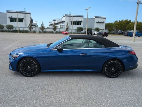 Used 2025 Mercedes-Benz CLE 300 4MATIC Cabriolet image 7