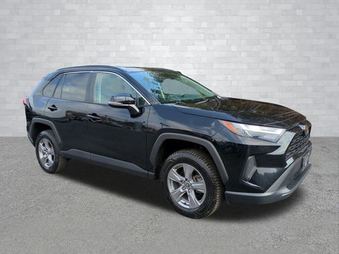 Used 2024 Toyota RAV4 XLE image 2
