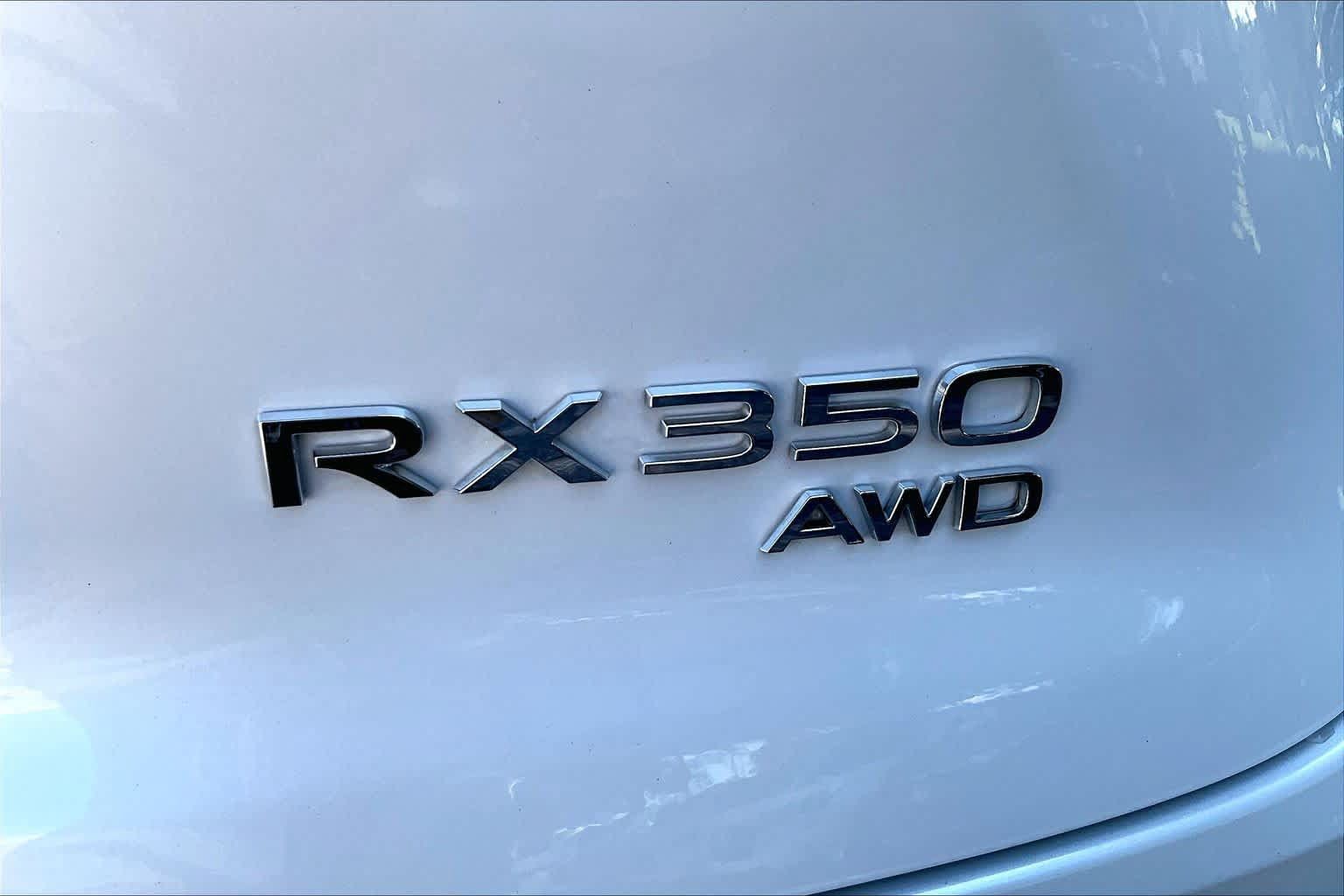 Used 2024 Lexus RX 350 Premium w/ Cold Area Package AWD/4WD image 10