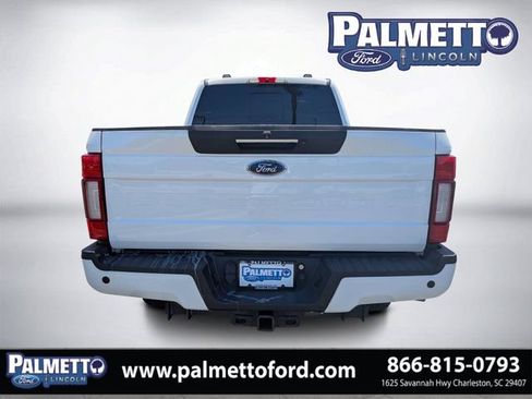 Used 2022 Ford F250 Lariat w/ Black Appearance Pkg AWD/4WD image 4