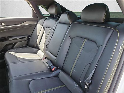 Used 2025 Kia K5 GT image 19