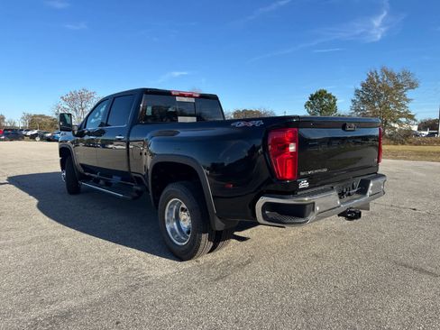 New 2026 Chevrolet Silverado 3500 LTZ w/ LTZ Convenience Package image 5