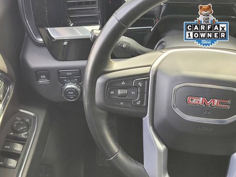 Used 2025 GMC Sierra 1500 SLT AWD/4WD image 12