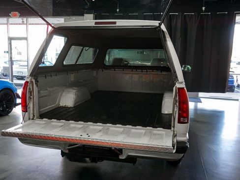 Used 1998 Chevrolet Silverado 1500 4x4 Regular Cab w/ Preferred Equipment Group 2 image 27