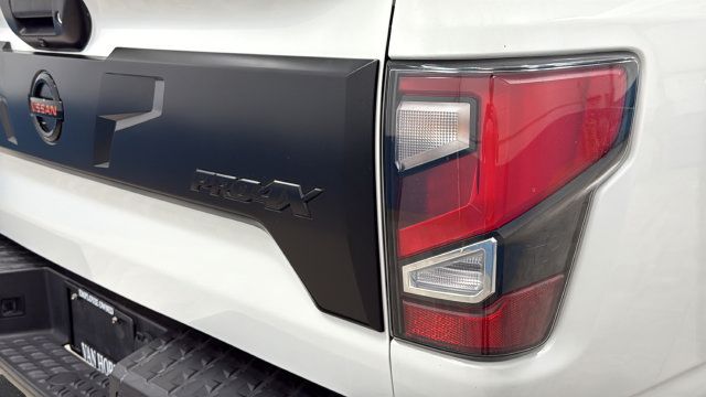 Used 2021 Nissan Titan PRO-4X w/ Pro-4x Convenience Package AWD/4WD image 39