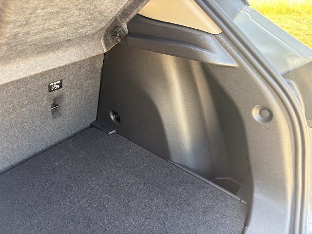 Used 2023 Buick Encore GX Select w/ Sport Touring Package FWD image 46
