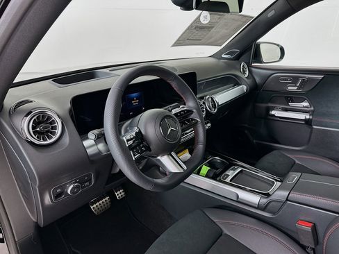New 2026 Mercedes-Benz GLB 250 image 10