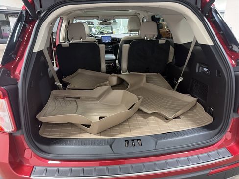 Used 2020 Ford Explorer Limited image 30