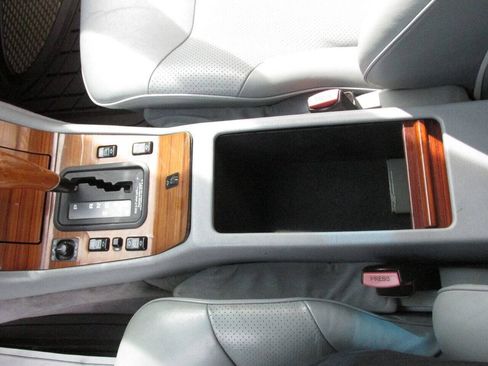 Used 1992 Mercedes-Benz 400 E image 35