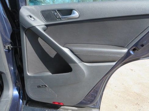 Used 2014 Volkswagen Tiguan SEL image 12