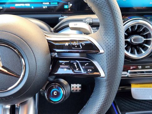 New 2025 Mercedes-Benz GLB 35 AMG 4MATIC image 29