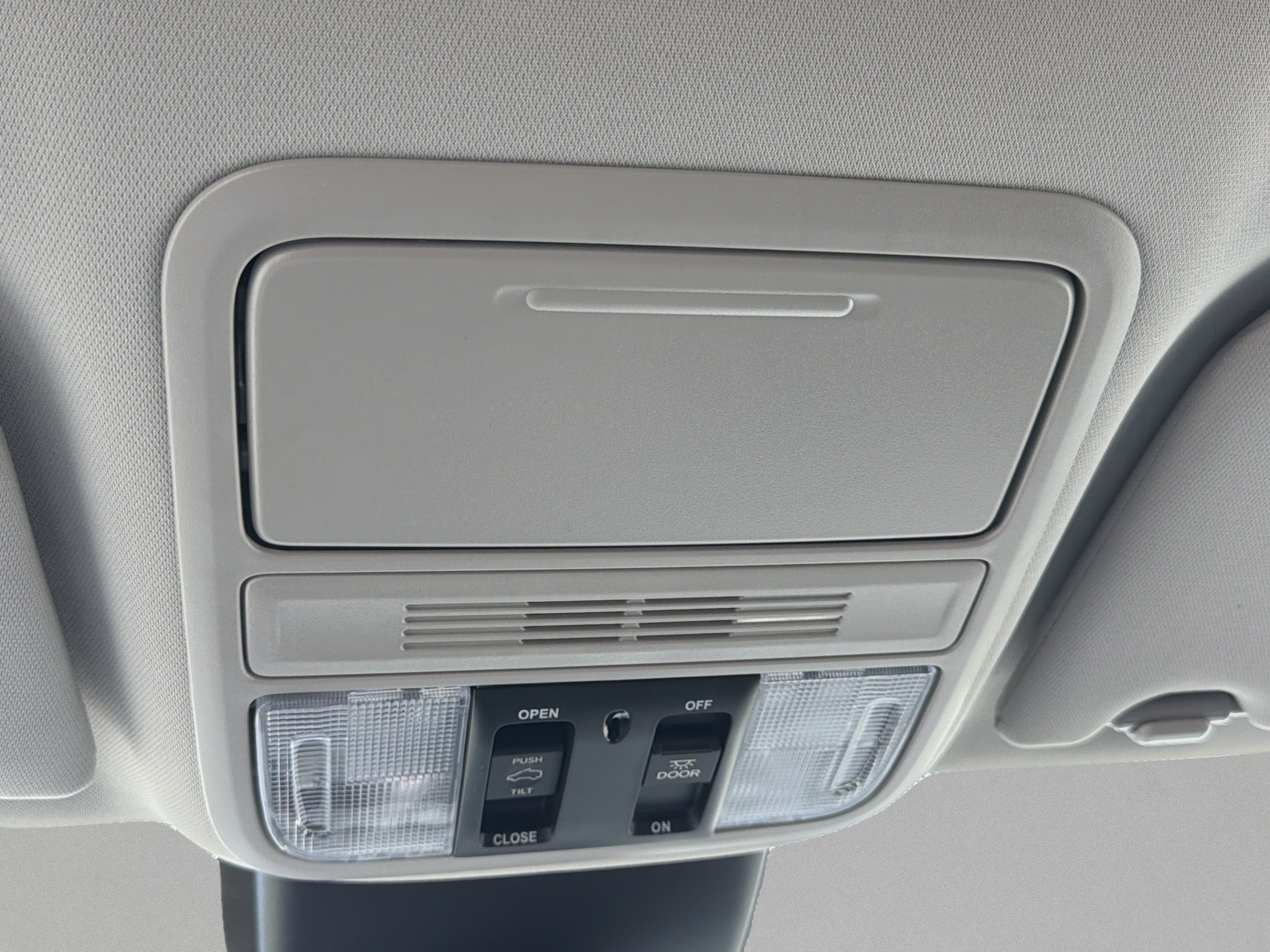 New 2027 Honda Odyssey Touring image 25