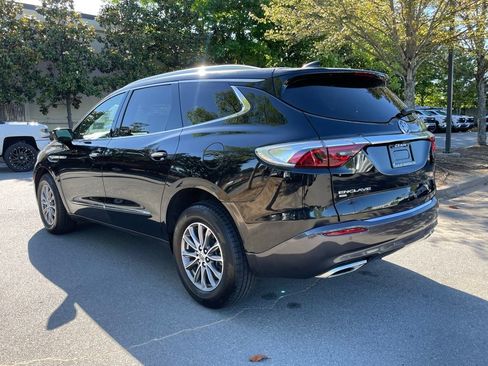 Used 2024 Buick Enclave Premium AWD/4WD image 4